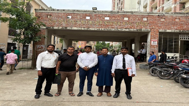 কুমিল্লায় ইসলামী ব্যাংক থেকে গ্রাহকের ১৯