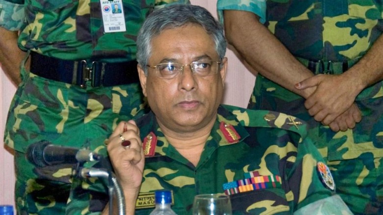 পুলিশ সদস্যকে চারটি হত্যা মামলার আসামী ম