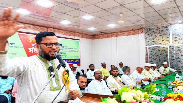 কৃষক-শ্রমিকের অধিকার না দিয়ে সরকার কার্ড