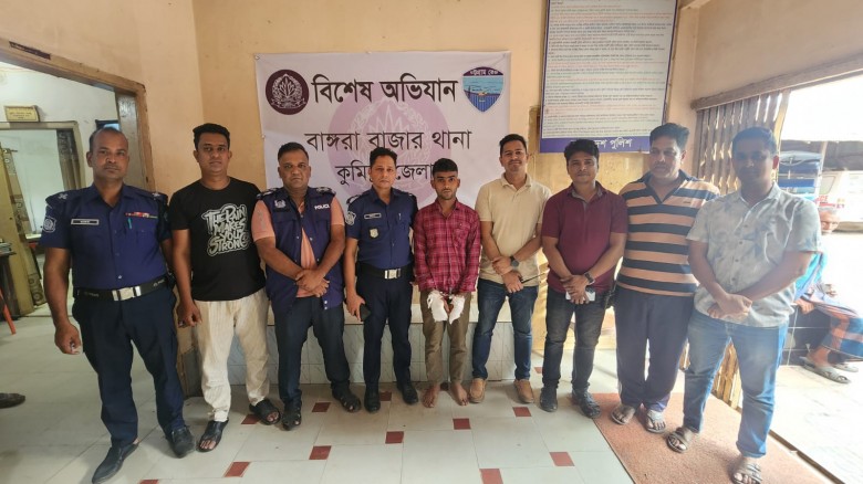 পরকিয়া প্রেমের দ্বন্দ্বের জেরে ভাগ্নের হ