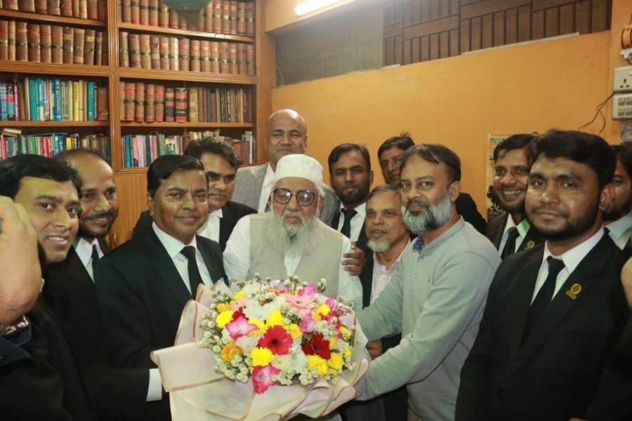 চট্টগ্রাম জেলা আইনজীবী সমিতির নবনির্বাচিত কমিটিকে জামায়াতের সংবর্ধনা