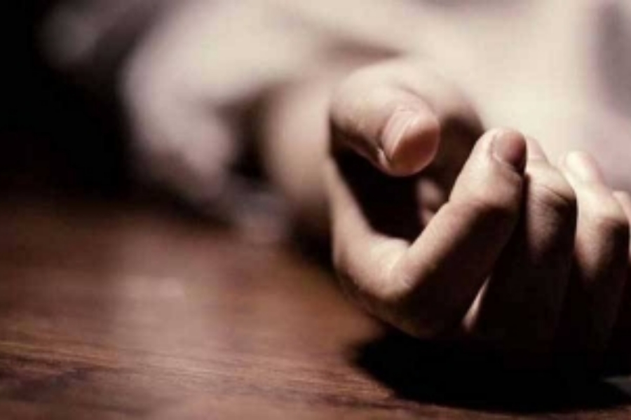 সাতক্ষীরায় ধানবোঝাই ট্রাক উল্টে নিহত - ১