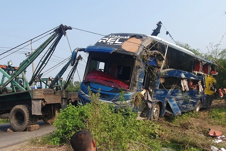 কুমিল্লার চৌদ্দগ্রামে সড়ক দুর্ঘটনায় ৫ জন নিহত